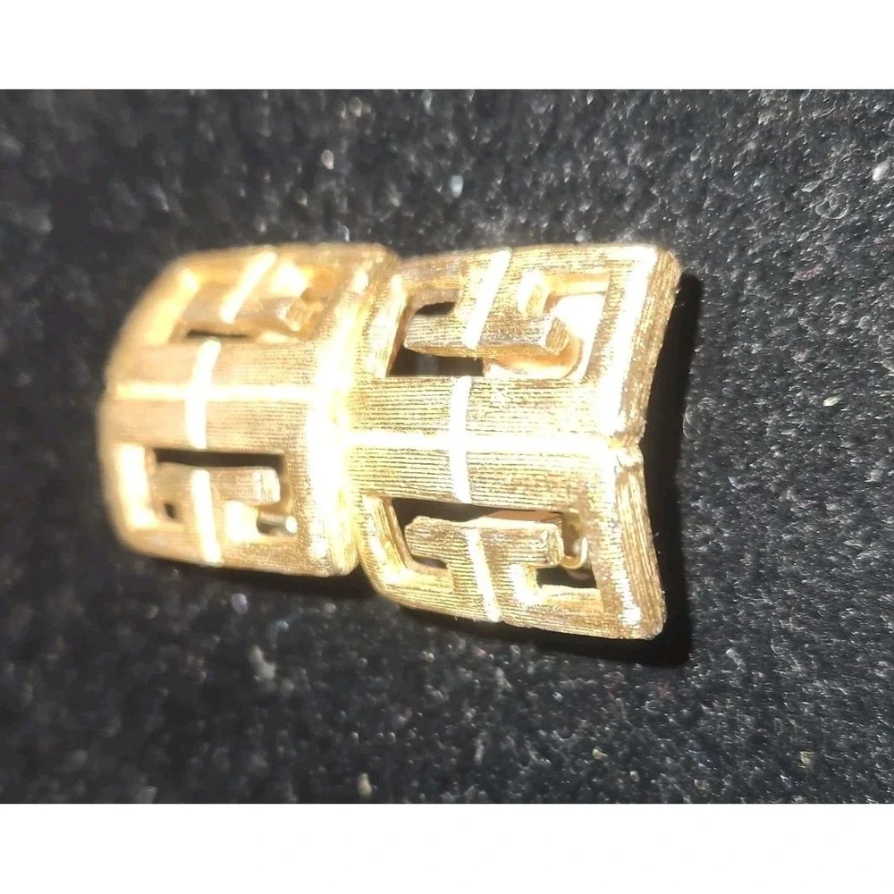 GIVENCHY GG GOLD PLATED EARRINGS‎ Clip-on
